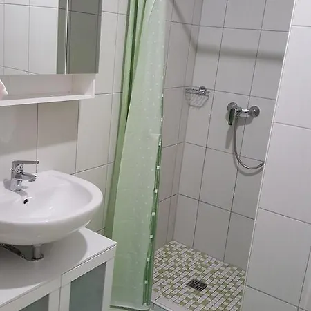 Balaton Panzio فندق مبيت وإفطار 3*
