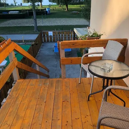 Balaton Panzio 3*