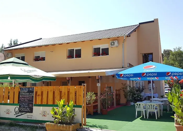 住宿加早餐酒店 Balaton Panzio Balatonberény